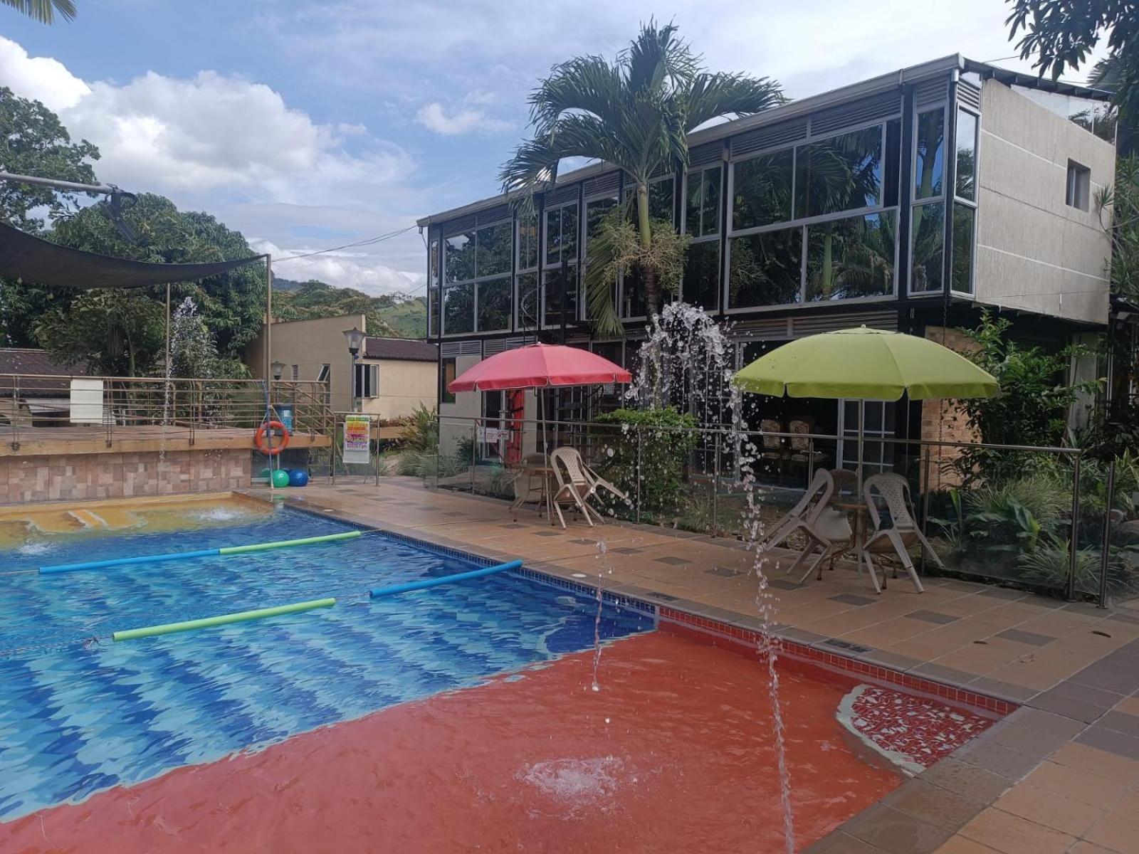 Akuarela Apartamentos Campestres Ibagué 外观 照片